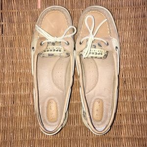 Sperry boat shoes